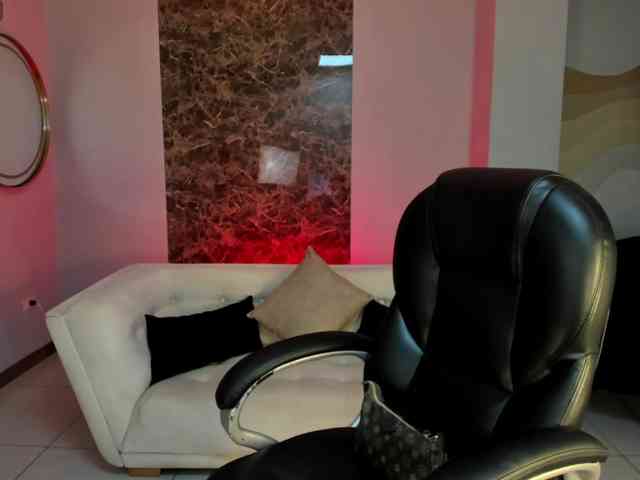 AshleyFerrer webcam