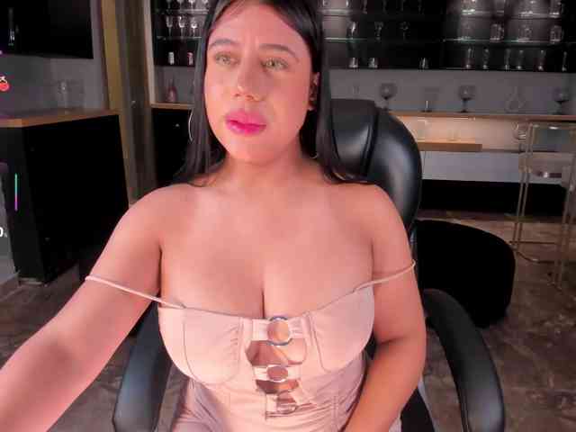 AshleyFerrer AshleyFerrer