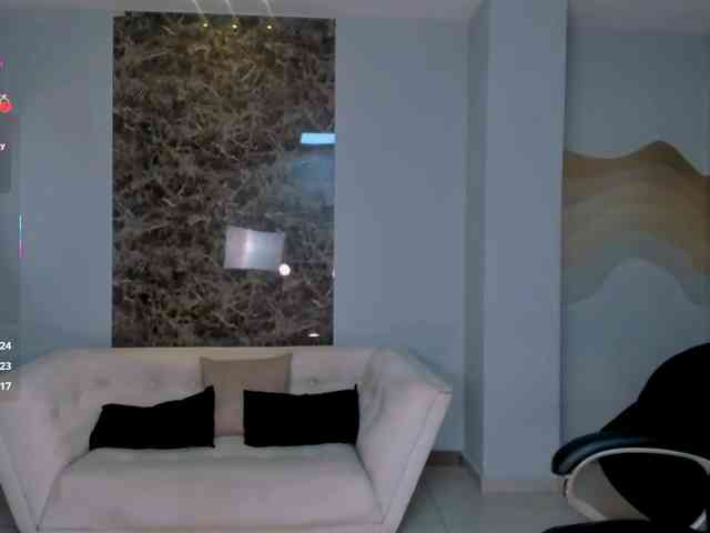 AshleyFerrer webcam