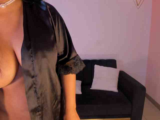 AshleyFerrer webcam