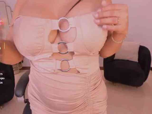 AshleyFerrer webcam
