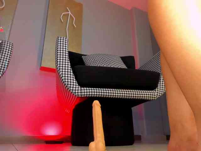 AshleyFerrer webcam