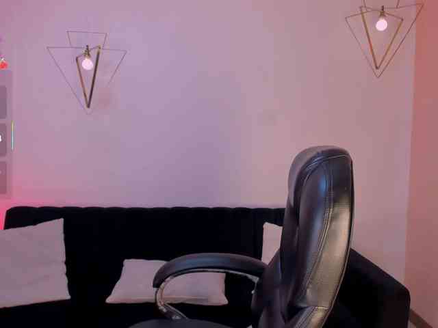 AshleyFerrer webcam