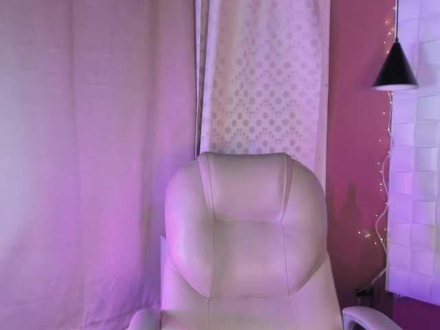 CamilaAngeles live cam on BongaCams