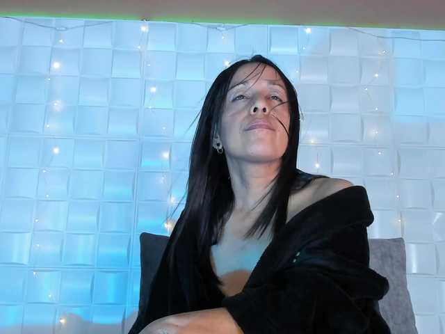 CamilaAngeles live webcam show
