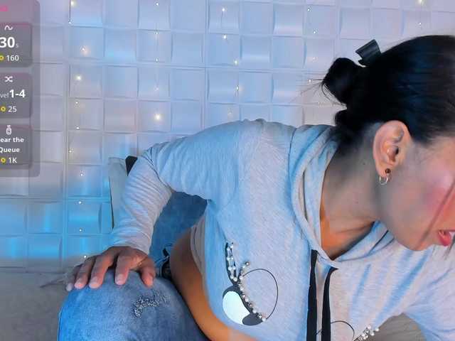 CamilaAngeles live cam on BongaCams