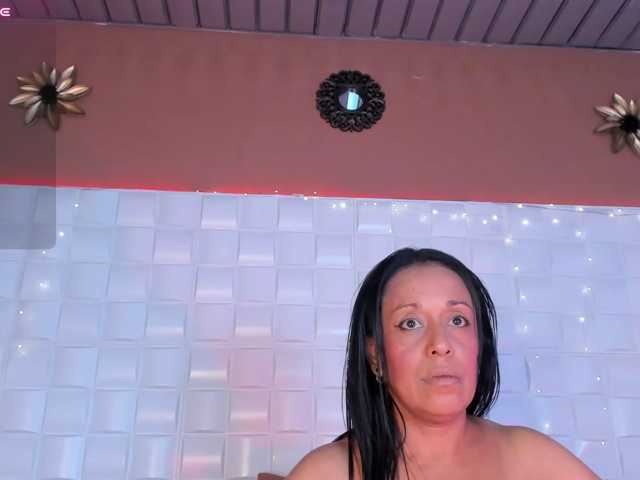 CamilaAngeles live cam on BongaCams