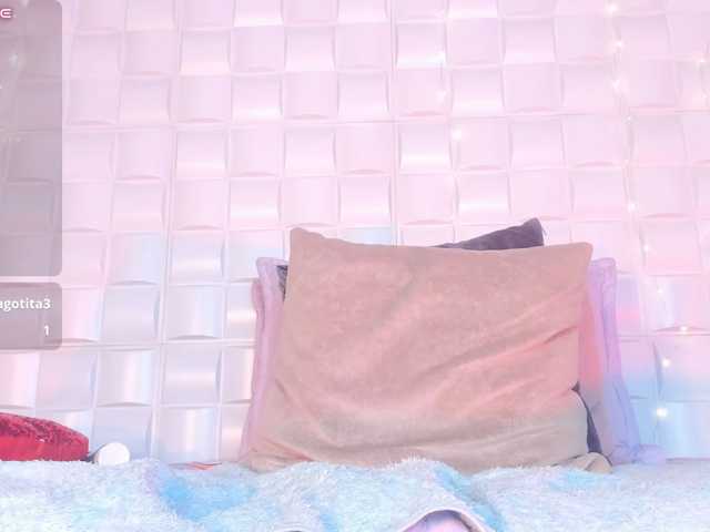 CamilaAngeles live cam on BongaCams