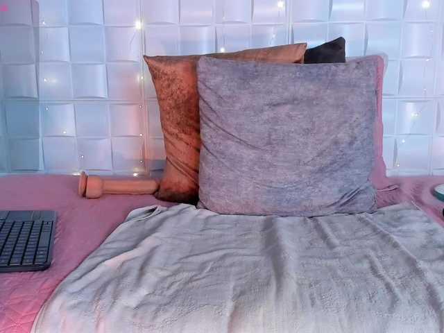 CamilaAngeles live cam on BongaCams