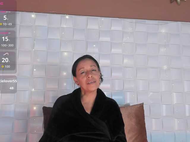 CamilaAngeles live cam on BongaCams