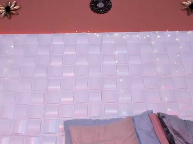 CamilaAngeles, live now on BongaCams