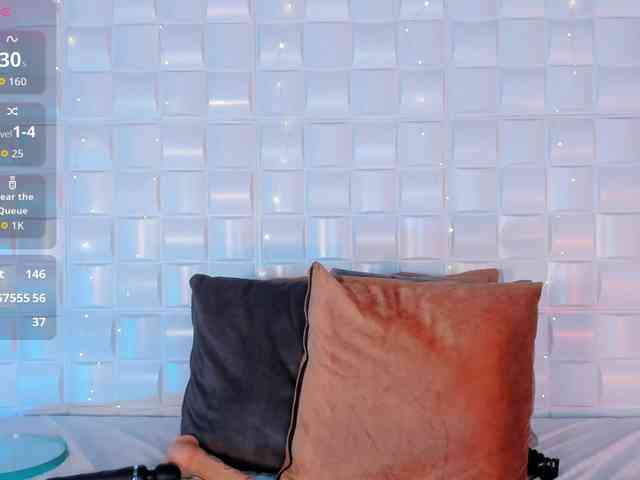 camilaangeles's live room
