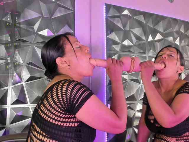 CamilaAngeles webcam