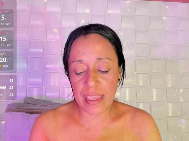 CamilaAngeles webcam