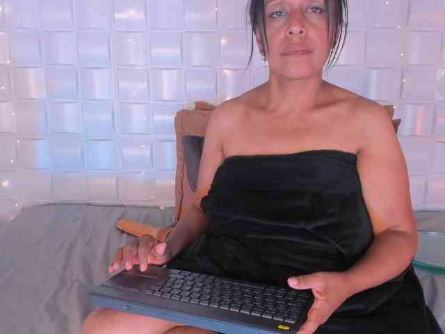 CamilaAngeles webcam