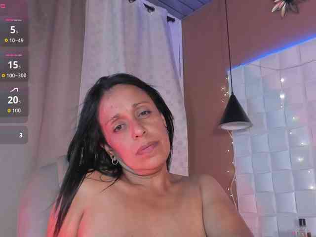 CamilaAngeles's webcam live show