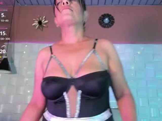 CamilaAngeles webcam