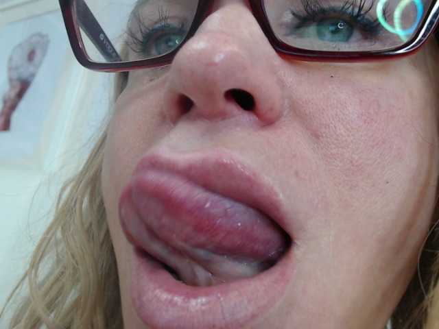 Pamella007 live cam on BongaCams
