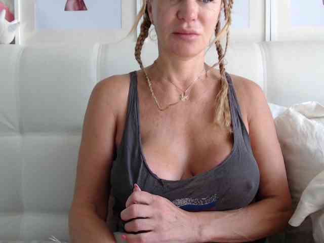 Pamella007