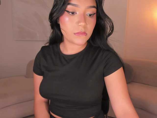 EmyLourens live cam on BongaCams