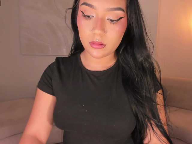EmyLourens live webcam show