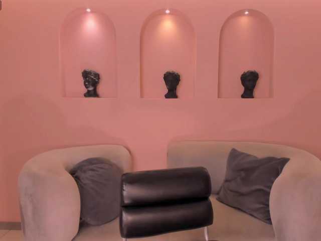 EmyLourens live cam on BongaCams