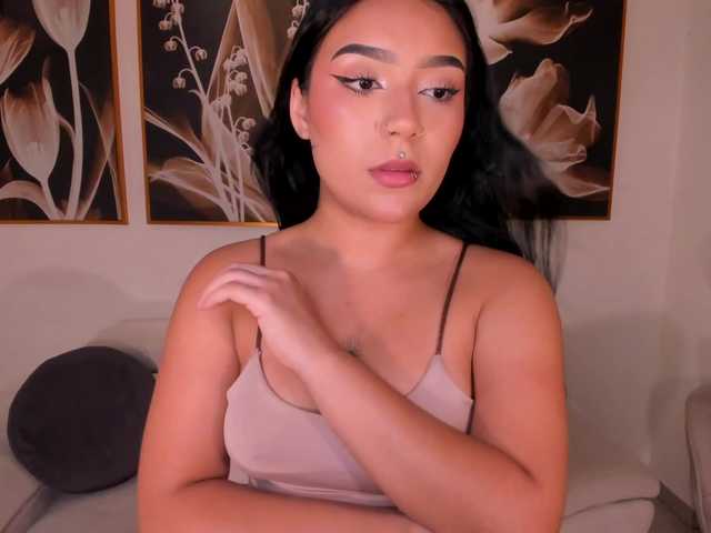 EmyLourens live cam on BongaCams