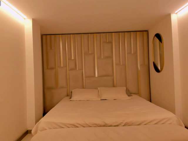 EmyLourens live cam on BongaCams