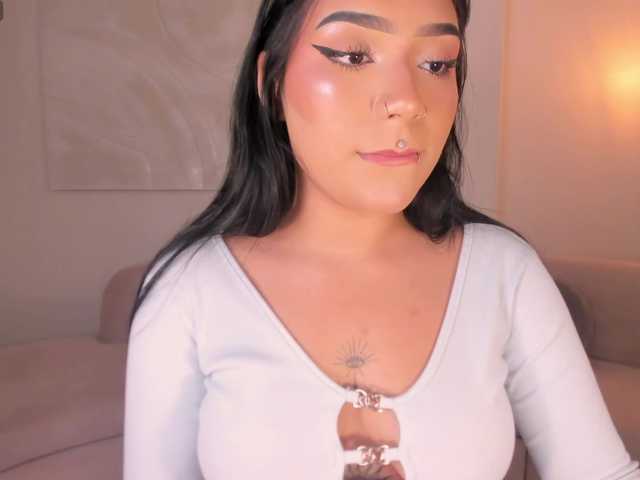 EmyLourens live cam on BongaCams