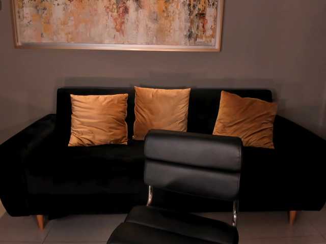 EmyLourens live cam on BongaCams