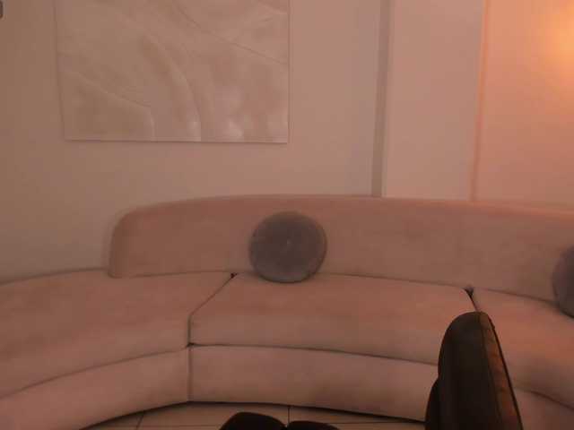 EmyLourens live webcam show