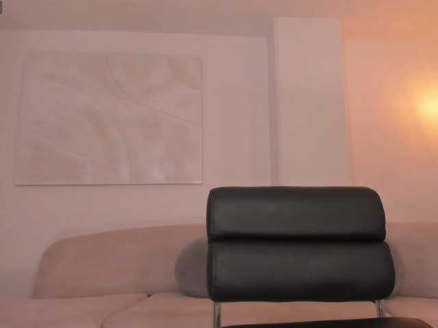 EmyLourens live webcam show
