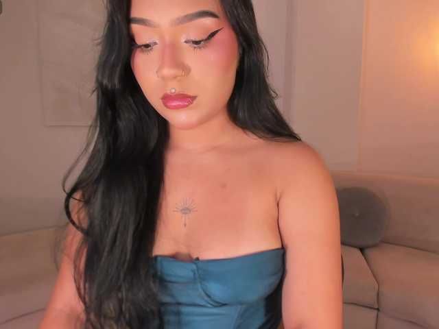 EmyLourens live webcam show