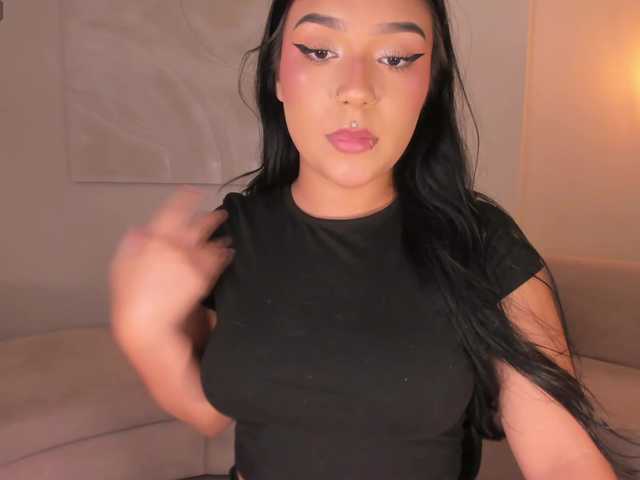 EmyLourens live webcam show