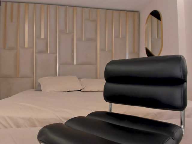 EmyLourens live cam on BongaCams