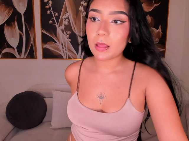 EmyLourens live cam on BongaCams