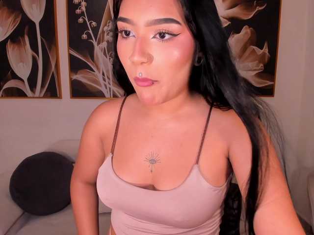 EmyLourens live cam on BongaCams