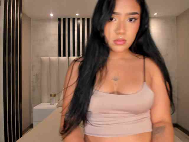 EmyLourens Live Webcam on BongaCams
