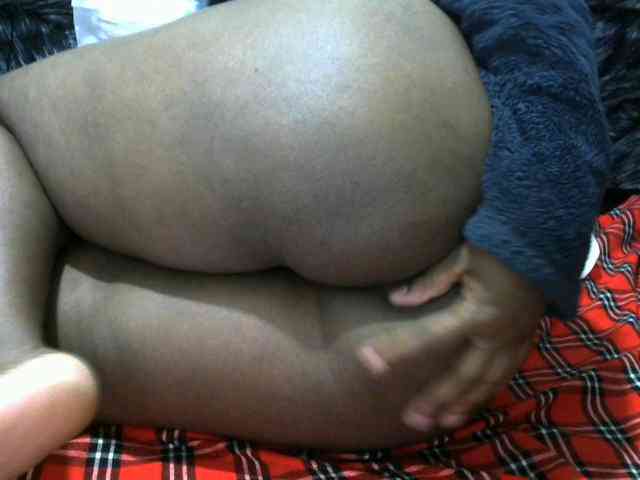 Ebonyclarita webcam