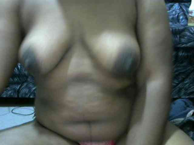 Ebonyclarita webcam