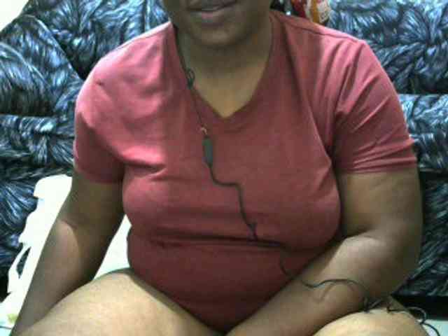 Ebonyclarita webcam