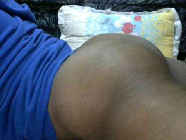Ebonyclarita webcam