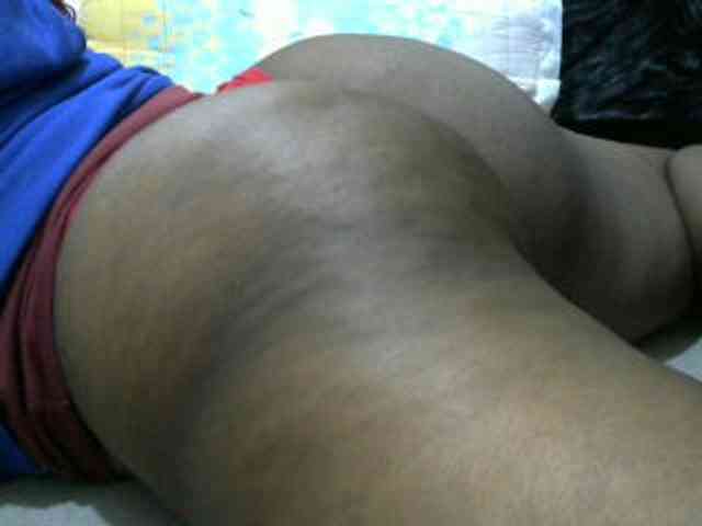 Ebonyclarita webcam