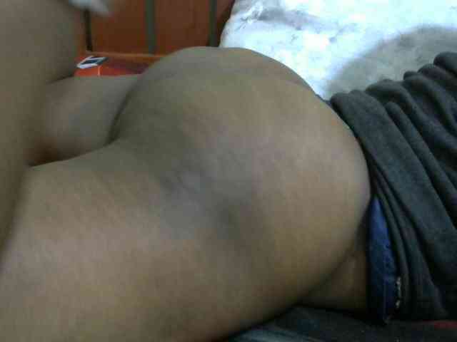 Ebonyclarita webcam
