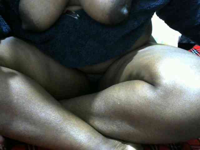 Ebonyclarita webcam