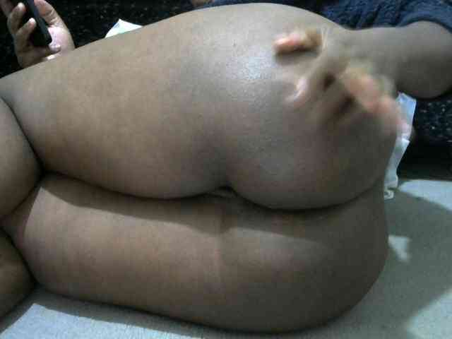 Ebonyclarita webcam