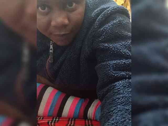 Ebonyclarita webcam
