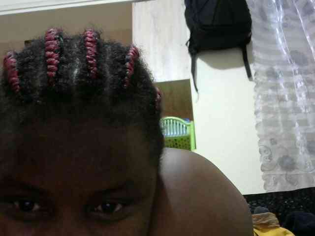 Ebonyclarita webcam