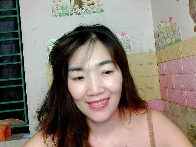 Model: minanaxx