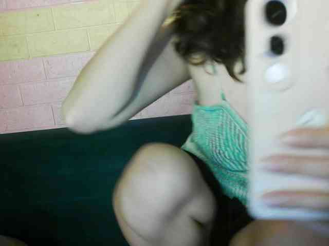 Model: minanaxx